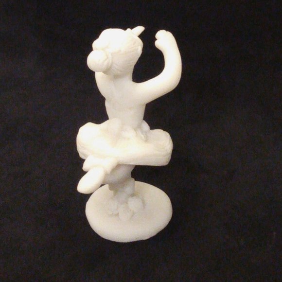 Two MELISSA & DOUG Ballerina Resin Figurines-Unfinished - Picture 5 of 14